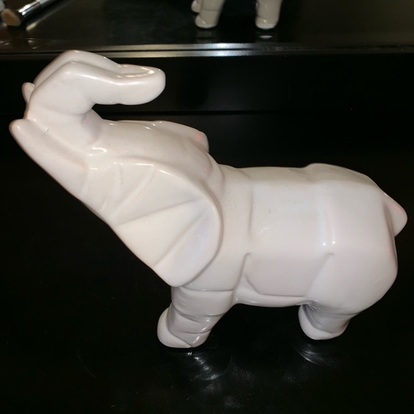 Ceramic elephant - Picture 3 of 3